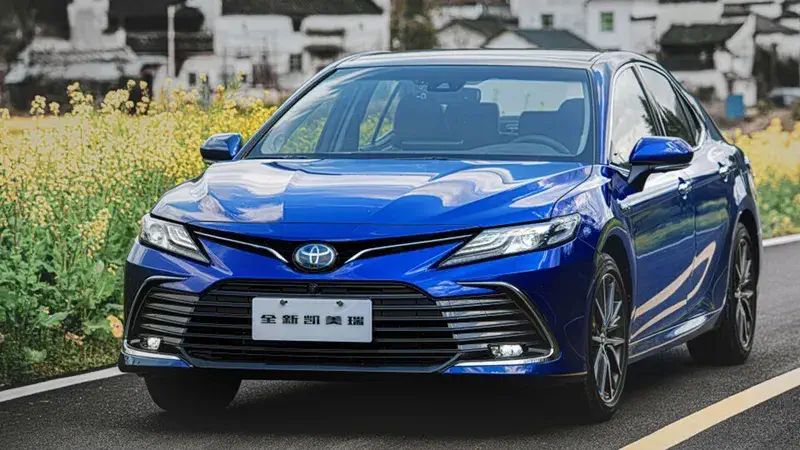 Ķīnas autotirgus Toyota Camry