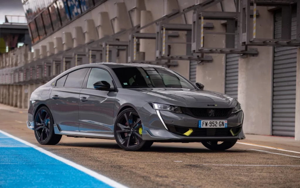 Franču-automobili-peugeot